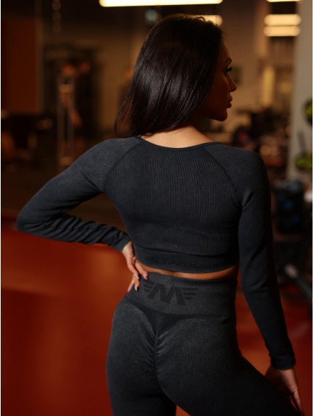 Seamless Crop Top by Paula... 2